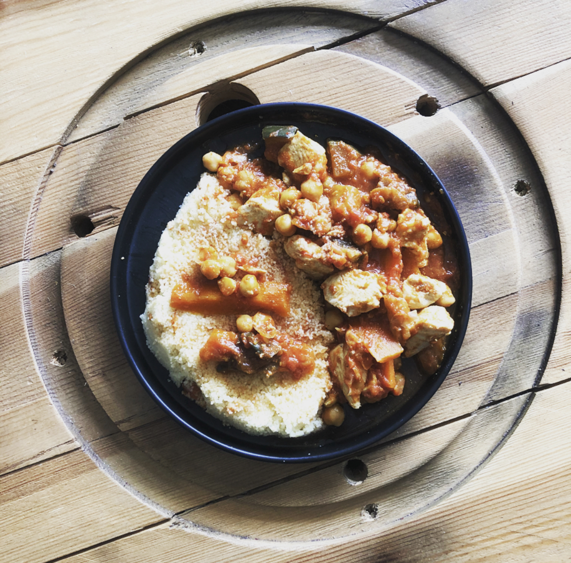 Semoule au poulet épicé